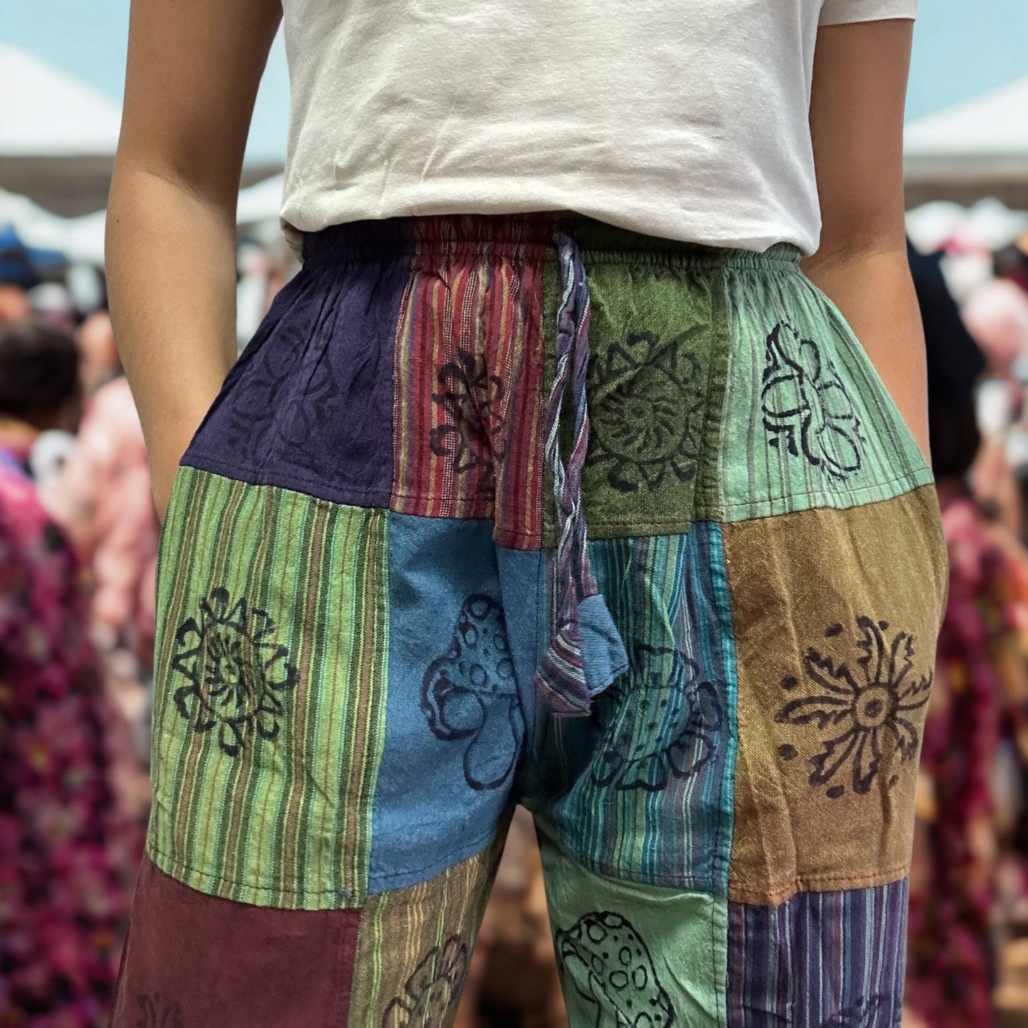 Sari Nómada - Pantalón Hongo - Diseños con Estampado en Bloque - Tonos Verdes (105x127cm) S/M