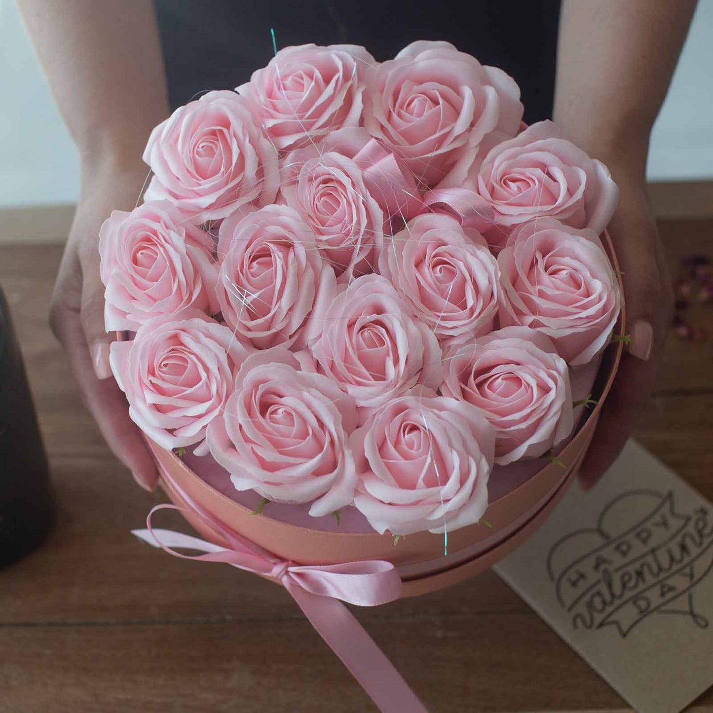 Caja de Regalo - Flor de Jabón  14 Rosas Rosas - ronda